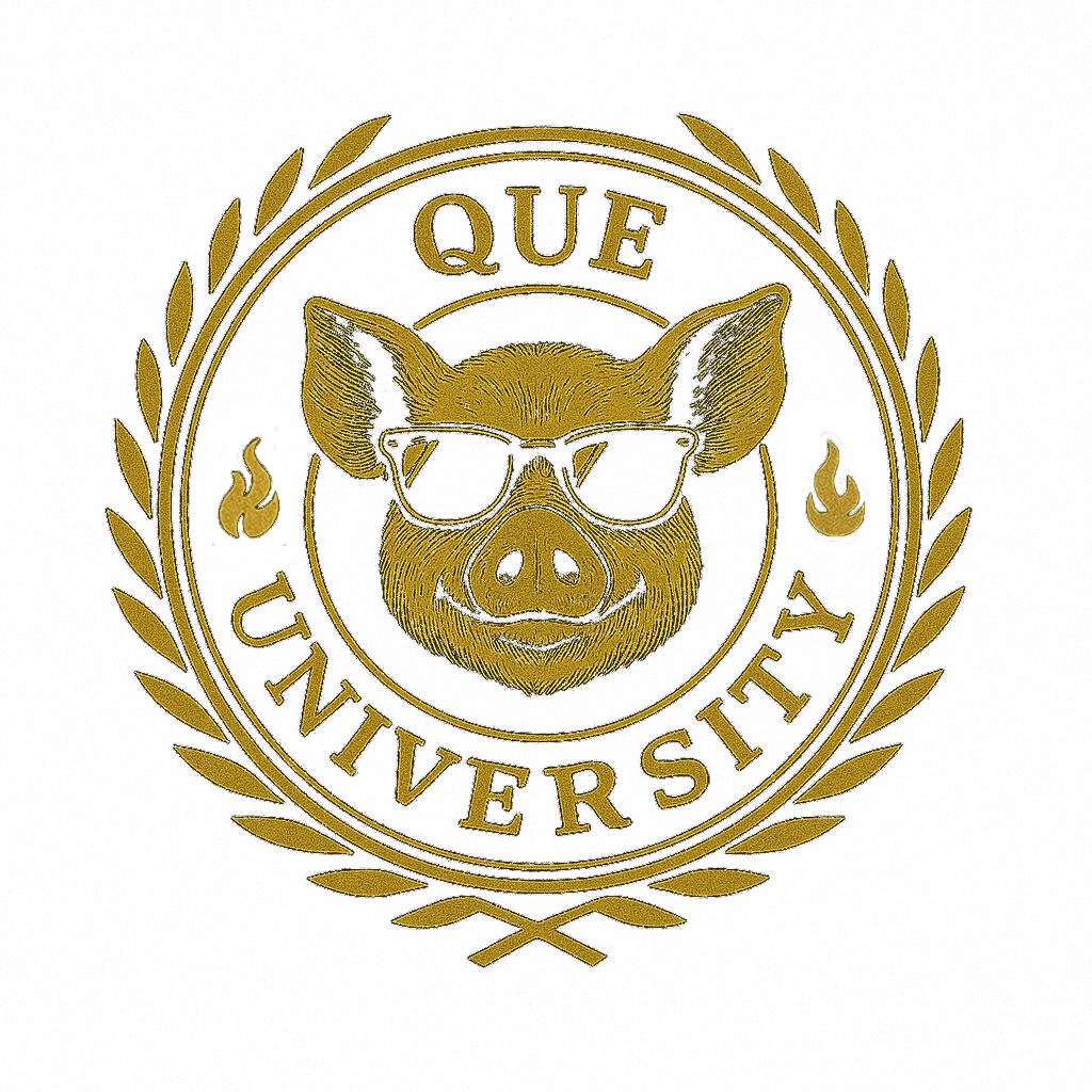 QUE University Logo